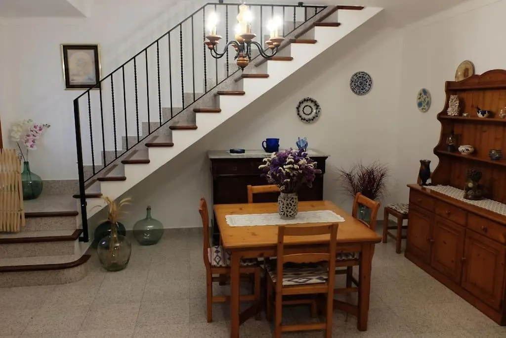 בית נופש Bonito Chalet En סה רפיטה ספרד